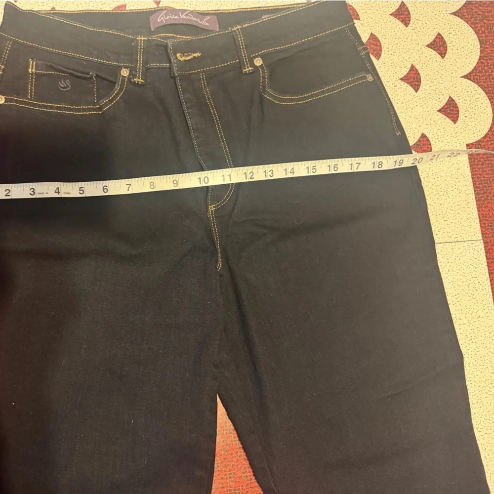 Gloria Vanderbilt Women’s Jeans Dark Wash Size 14S / Straight Leg (Like New) - Picture 8 of 9